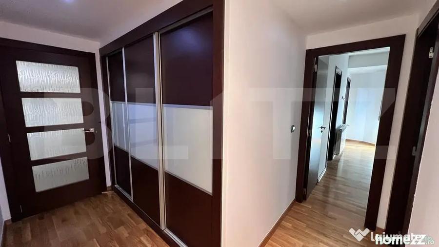 Apartament cu 4 camere decomandat, mobilat în 1 Mai