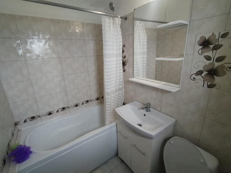 Garsonieră decomandată în Central
