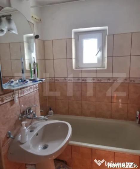 Apartament cu 3 camere decomandat în Mihai Bravu