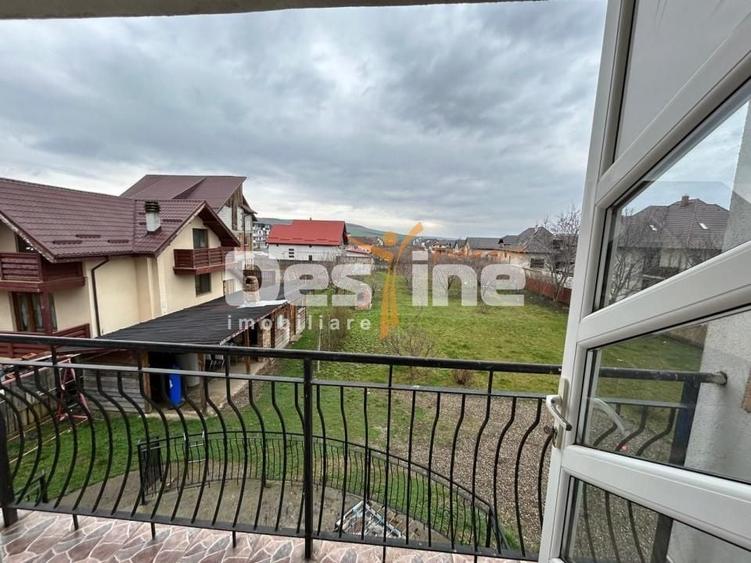 Casă individuală cu 6 camere cu Canalizare în Ciritei