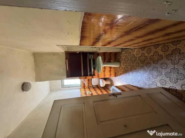 Casă cu 2 camere în Central