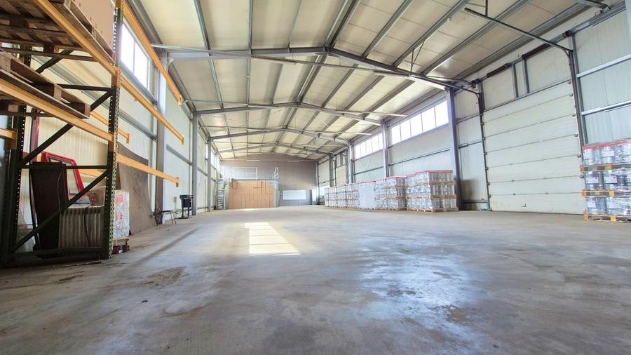 Spațiu industrial, de 864 mp, în Centru Civic