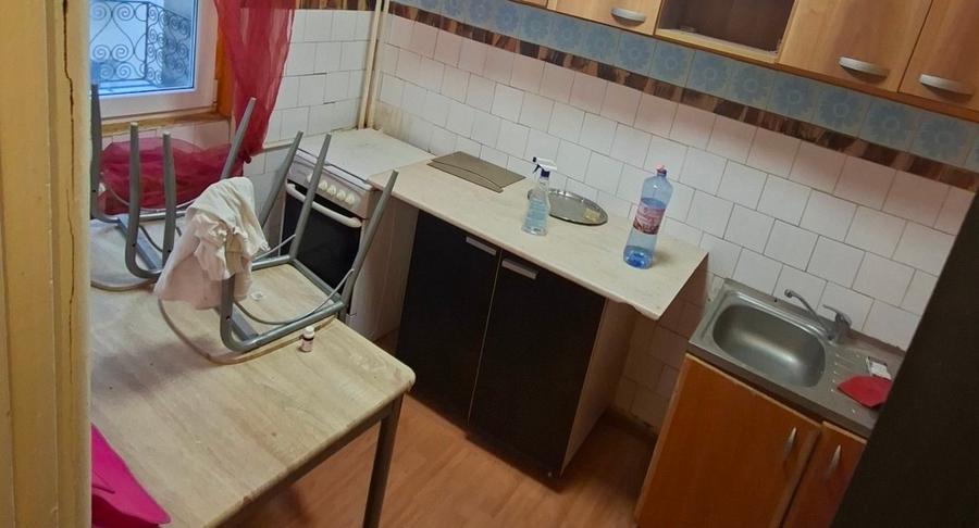 Apartament cu 3 camere decomandat în Drumul Taberei