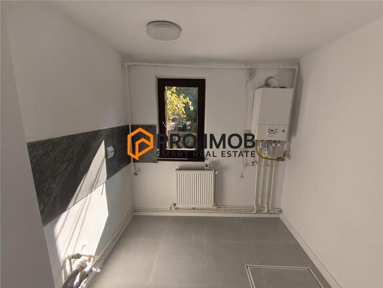 Apartament cu 2 camere decomandat în Micro 5