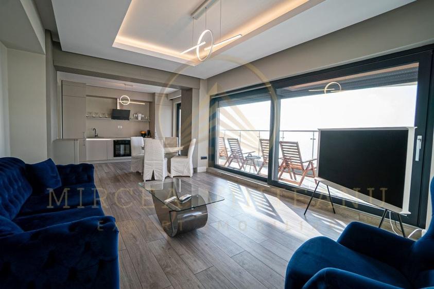 Apartament cu 3 camere decomandat, mobilat în Central