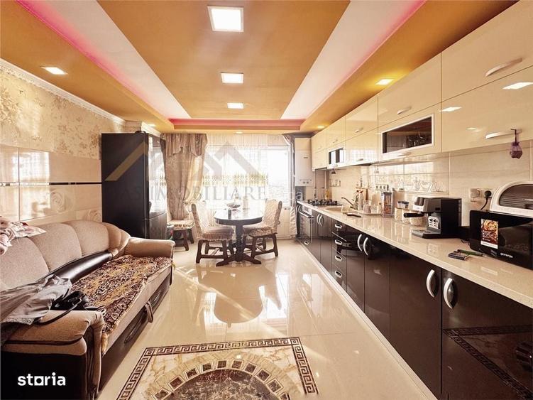 Apartament renovat complet, 2 camere decomandat, etaj 4 , bloc cu acop