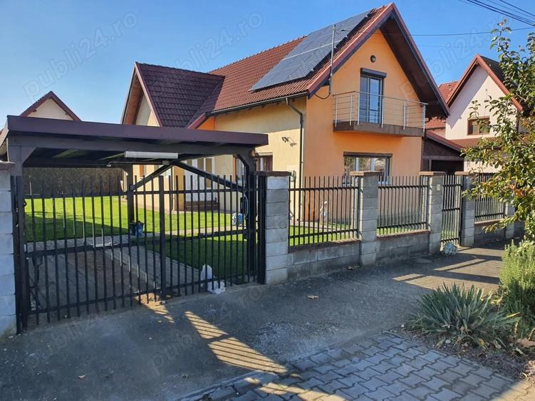 Casă cu 6 camere în Central