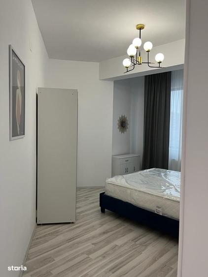 Apartament cu 3 camere decomandat în Păcii