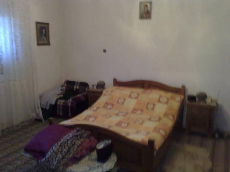 Casă cu 4 camere cu Teren 728 Mp în Gurahonț