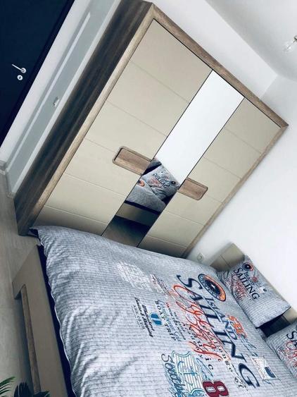 Apartament cu 2 camere decomandat în Roșu
