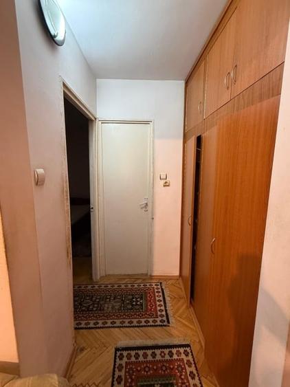 Apartament cu 2 camere semidecomandat în Micro 16