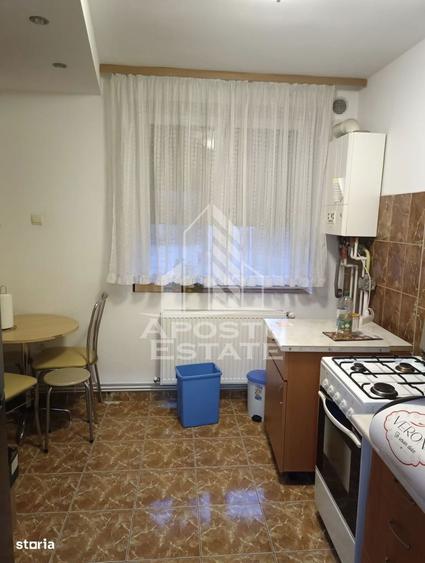 Apartament cu 2 camere semidecomandat, mobilat în Bălcescu