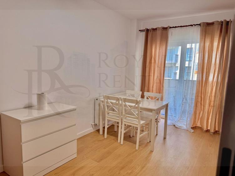 Apartament cu 2 camere semidecomandat, mobilat în Bulgaria