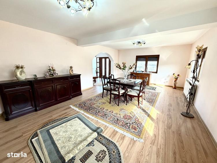 Casă cu 4 camere cu Teren 700 Mp în Sascut