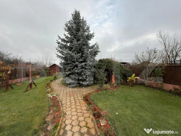 Casă cu 5 camere cu Teren 1300 Mp în Aurel Vlaicu