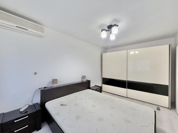 Apartament cu 3 camere semidecomandat, mobilat în Dâmbovița