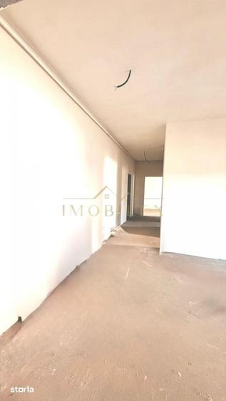 Apartament cu 4 camere în Florești