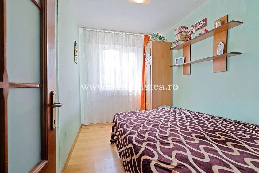 Apartament cu 4 camere semidecomandat în Central