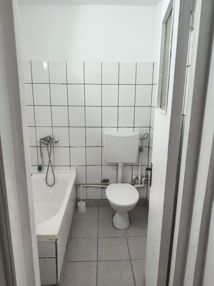 Garsonieră semidecomandată în Teiul Doamnei