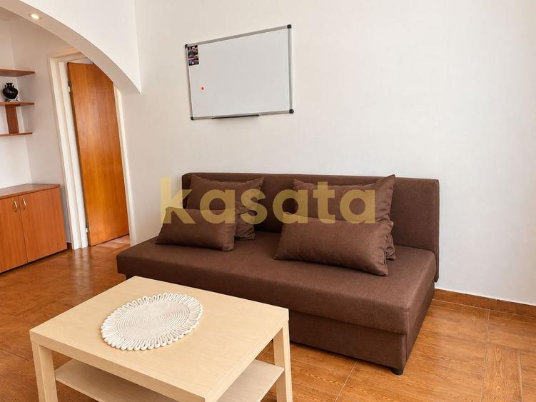 Apartament cu 2 camere semidecomandat, mobilat în Ozana