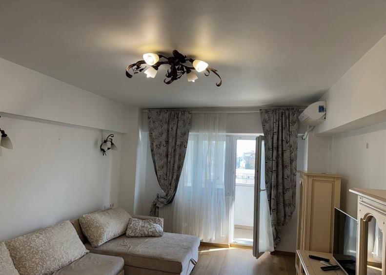 Apartament cu 2 camere decomandat, mobilat în Universitate