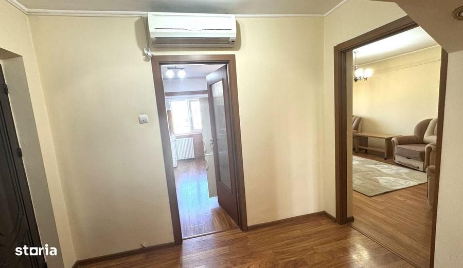 Apartament cu 3 camere decomandat în Bughea de Sus