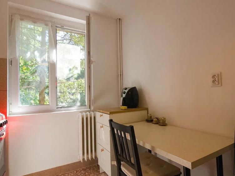 Inchiriez apartament 2 camere - 13