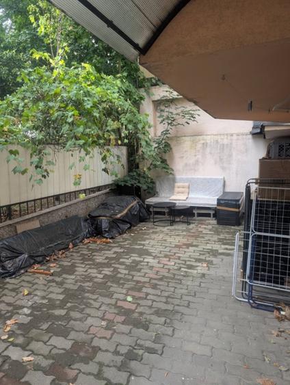 Apartament cu 4 camere decomandat în Între Lacuri