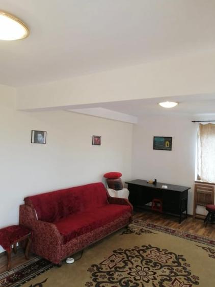 Casă individuală cu 20 camere cu Teren 1200 Mp în Prelungirea Ghencea