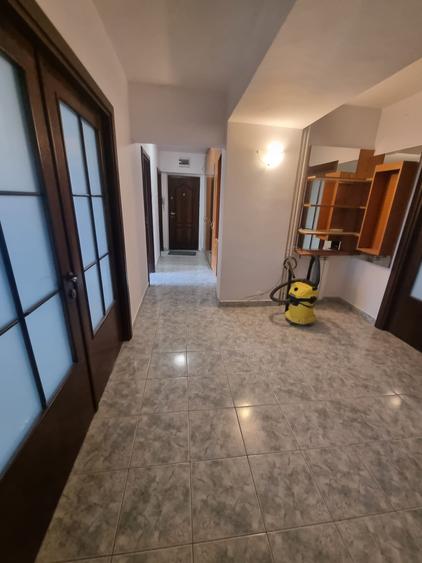 Apartament 3 camere bld Uniri Alba Iulia - 11