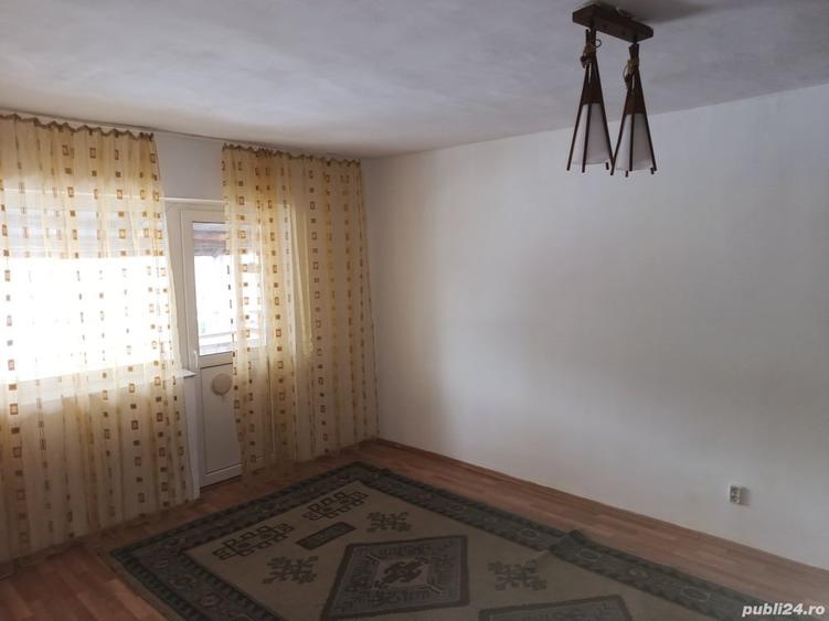 Apartament cu 2 camere în Baia de Aramă