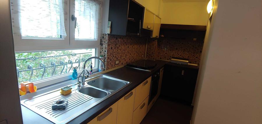 Apartament cu 3 camere decomandat în Calea Călărașilor