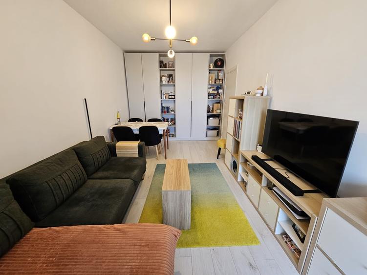 Apartament cu 2 camere decomandat în Berceni