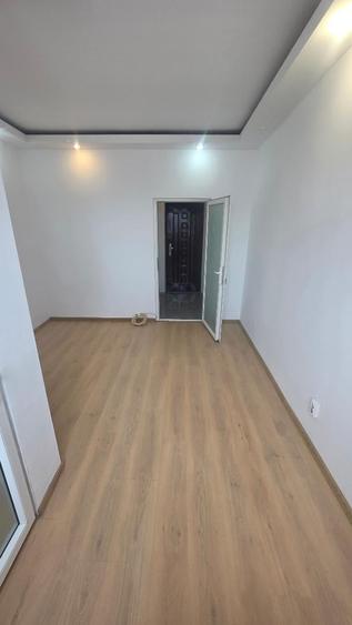 Garsoniera cu baie si bucatarie din constructie Zona CET - 5