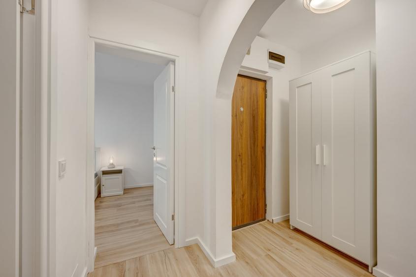 Apartament cu 2 camere decomandat în Sala Palatului