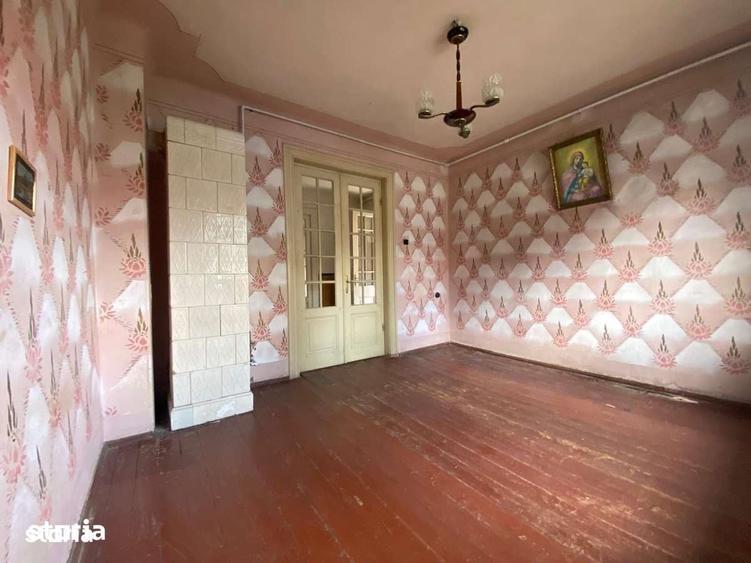 Apartament cu 3 camere în Decebal