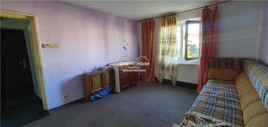 Apartament cu 2 camere semidecomandat în Micro 6