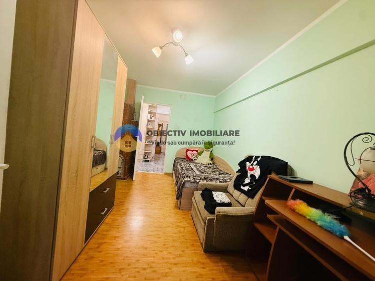 Apartament cu 3 camere decomandat, mobilat în 1 Mai