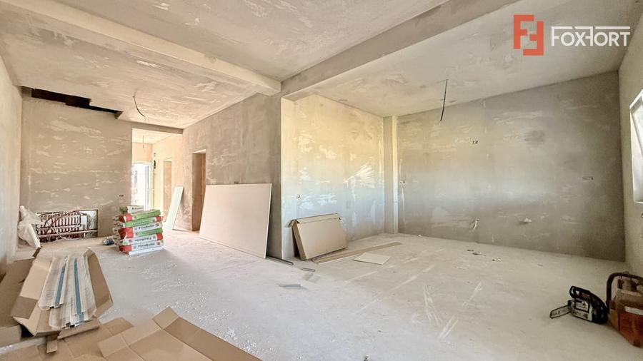 Duplex cu 3 camere cu Canalizare în Moșnița Veche
