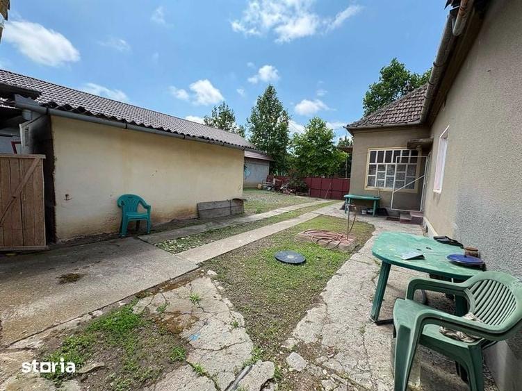 Vand casa din caramida, la strada principala, in Sannicolau Mare - 6