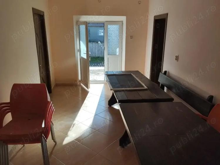 Casă cu 4 camere în Central