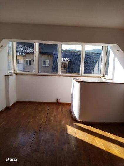 Apartament cu 4 camere în Central