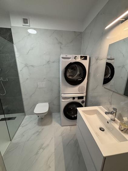 Apartament cu 2 camere decomandat, mobilat în Aradului