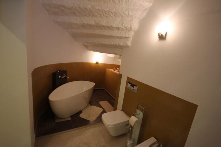 Apartament cu 3 camere decomandat în Odobescu