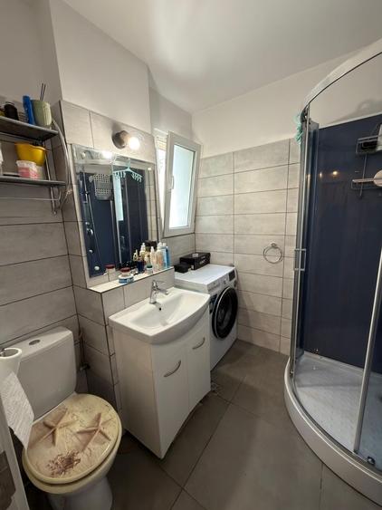 Apartament cu 2 camere decomandat în Eroii Revoluției