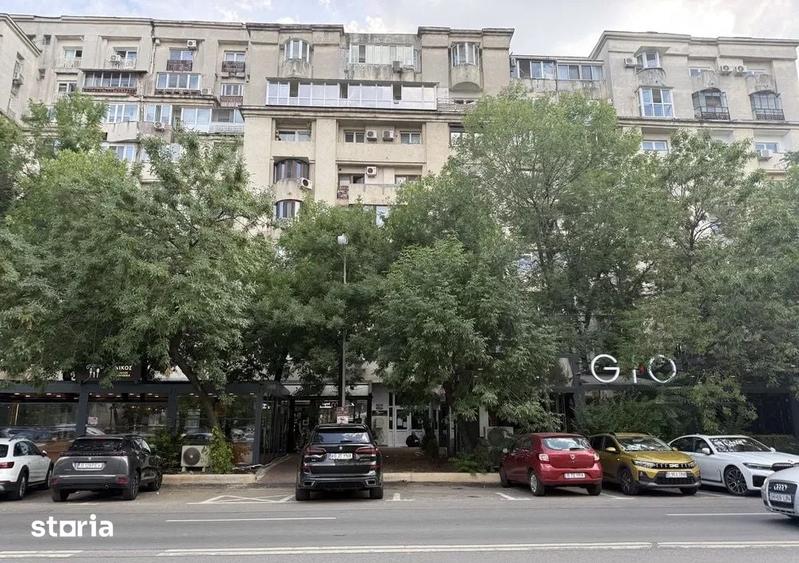 Apartament cu 3 camere decomandat în Decebal