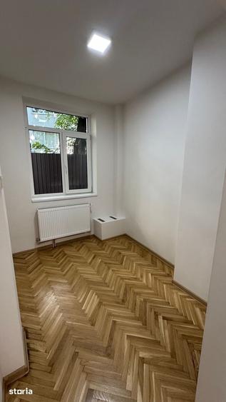 Casă cu 9 camere cu Teren 120 Mp în Cantemir