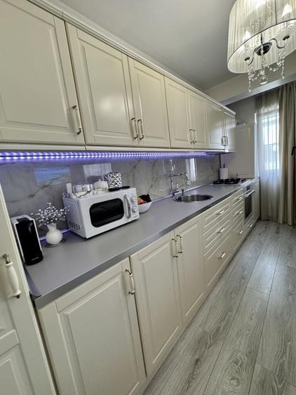 Apartament cu 2 camere decomandat în Florești