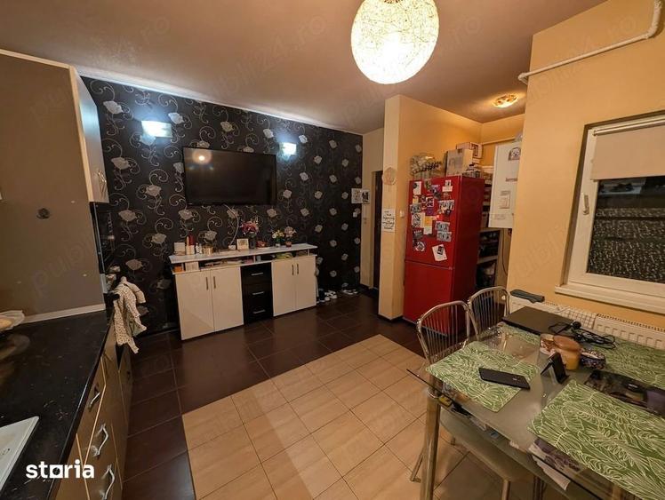 Apartament cu 2 camere decomandat în Est