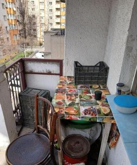 Apartament cu 3 camere decomandat, mobilat în Sebastian